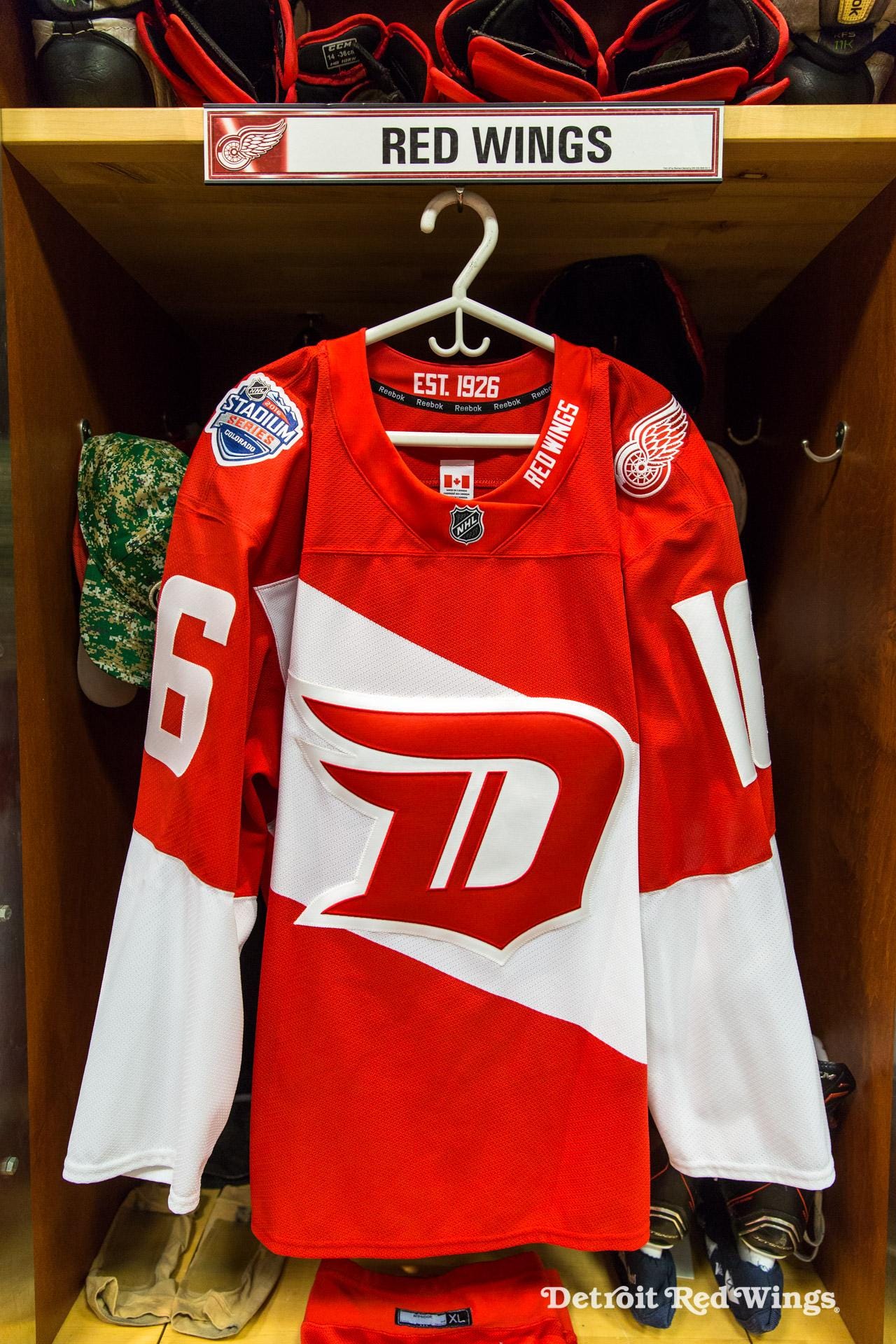 red wings outdoor jersey